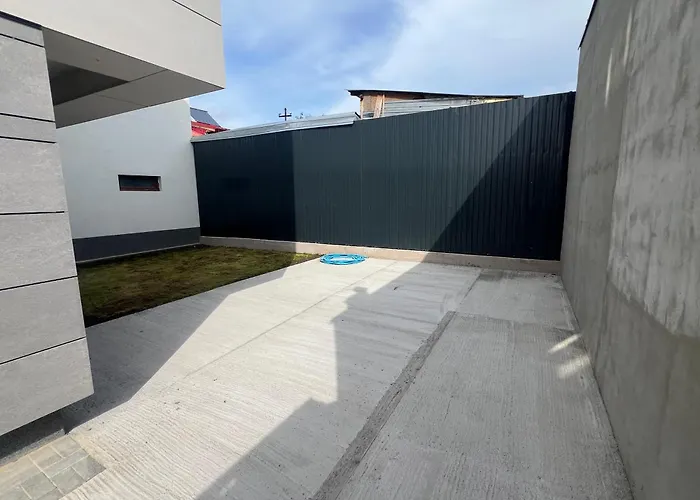 Everest 33 Ap 1 Bucharest