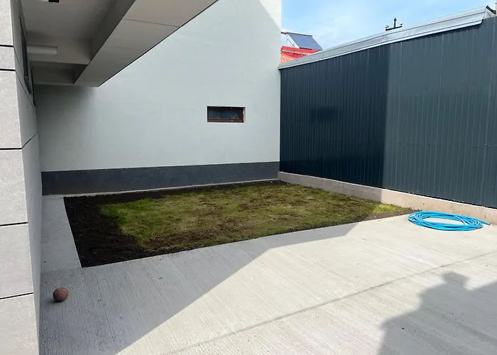 Everest 33 Ap 1 Apartment