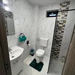 Apartman Everest 33 Ap 1 *