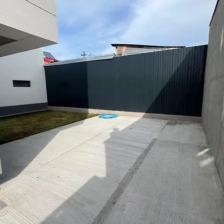 Everest 33 Ap 1 Bukurešť